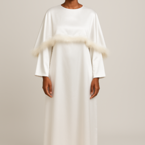Robe Longue Satinée Blanche – Élégance et Raffinement